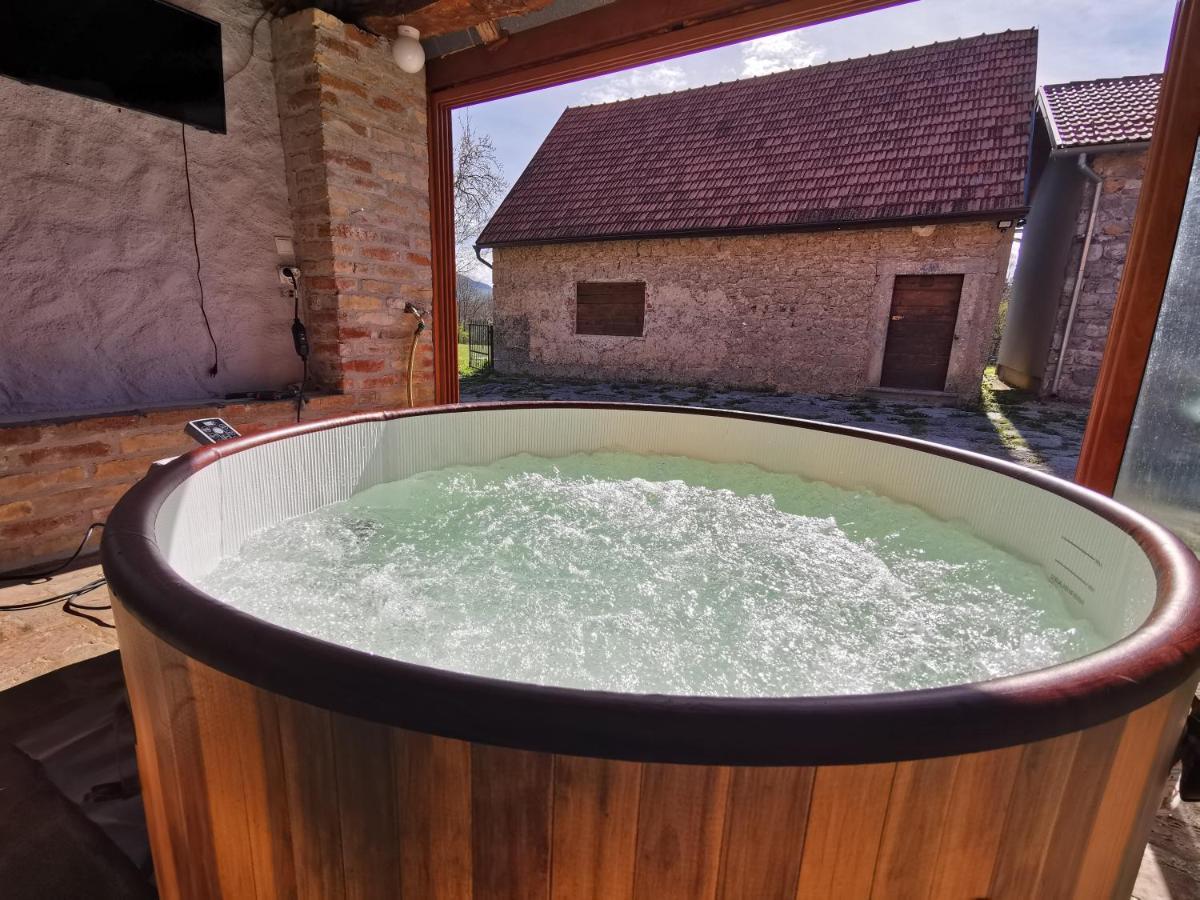 Sokol - Secret Forest House Gračac Zewnętrze zdjęcie