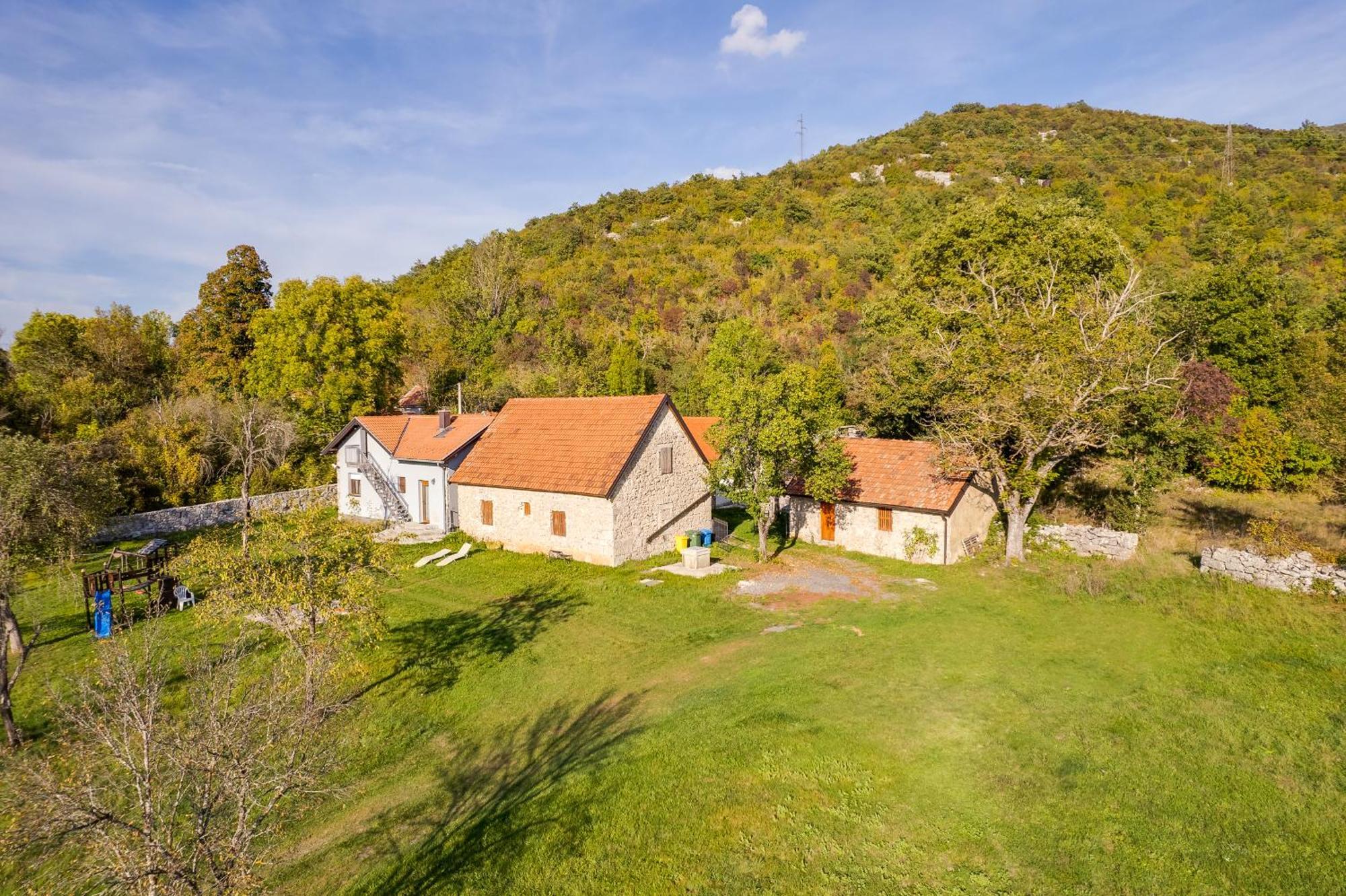 Sokol - Secret Forest House Gračac Zewnętrze zdjęcie